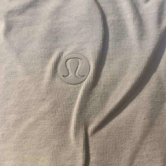 Ocean Air V-Neck Love Tee *Curved Hem - Picture 3 of 4